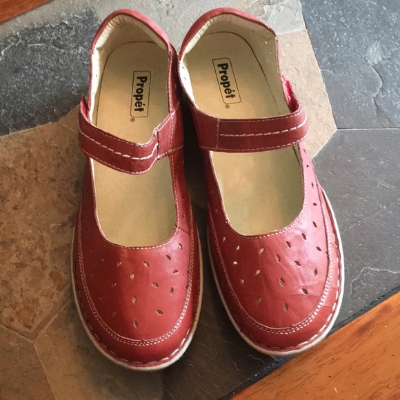 propet mary jane shoes